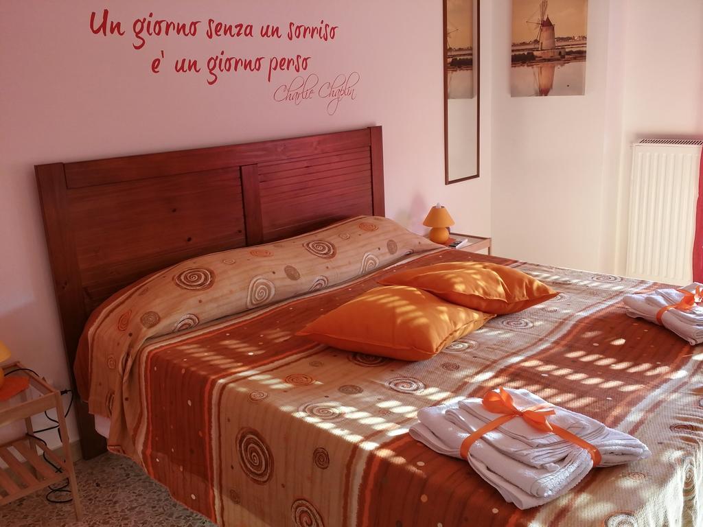 Bed & Breakfast Ciaramira Bed and Breakfast Τράπανι Δωμάτιο φωτογραφία